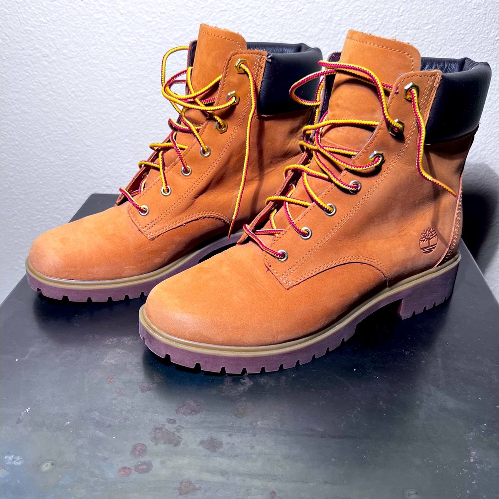 Women’s Timberland waterproof suede work boots tan 8.5 nwot